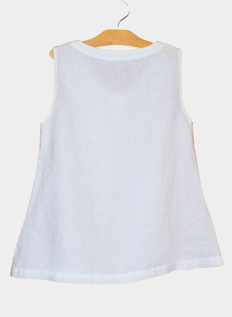 Gem Tank, shown on the reverse, in solid White.