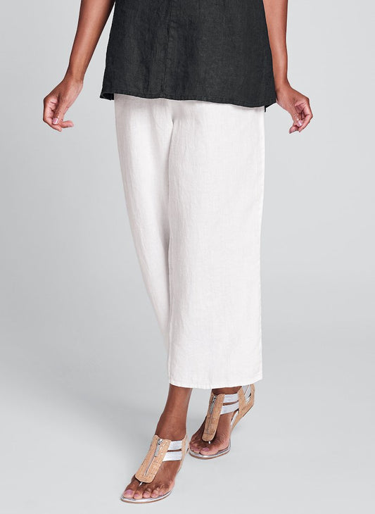 Floods, shown in Cream, 100% Linen.  Model is 5'10" tall, wearing size Petite.