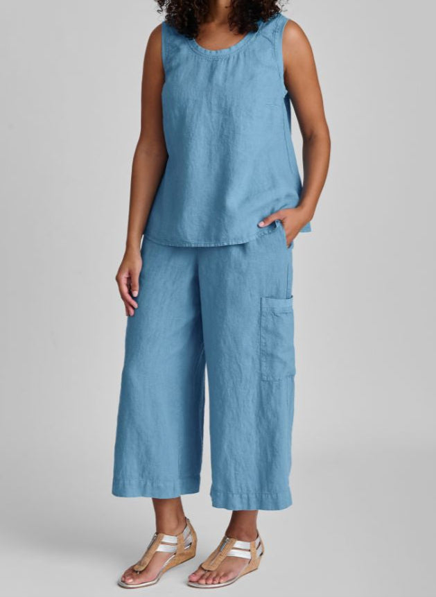 Everyday Tank paired with the Full Time Pant (both shown in Caribbean).  A sporty outfit in Urban’s signature style!   Model is 5’9” tall, wearing size Small.