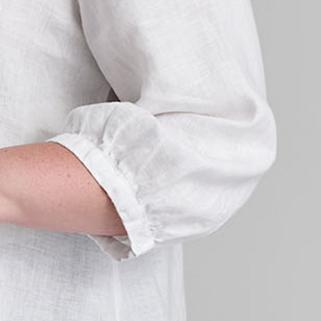 Terra Top (shown in White), zoom on 3/4 sleeve finished with solid band and feminine gathered detail. 100% European Linen, Machine Washable.