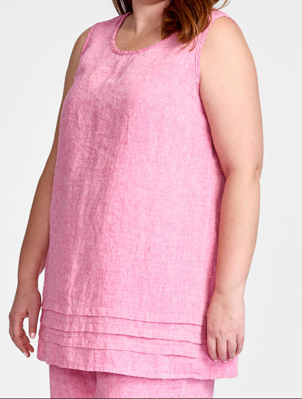 Tuck Tunic, shown in Magenta Yarn Dye. 100% Yarn Dyed Linen. Model is 5'9" tall, wearing size Medium.