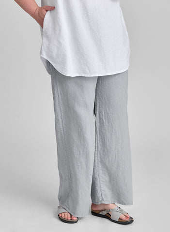 Flat Iron Pant, shown in Fog, size Medium.  Model is 5'9" tall.