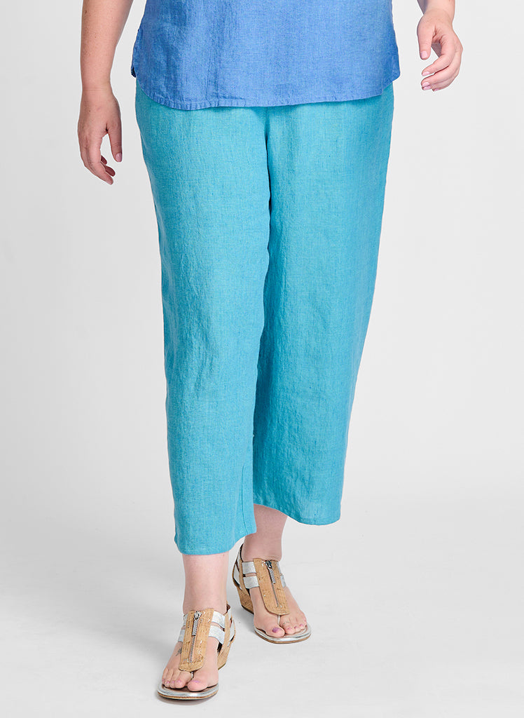Floods (shown in Cyan Yarn Dye). Model is 5'9" tall, wearing size Medium.