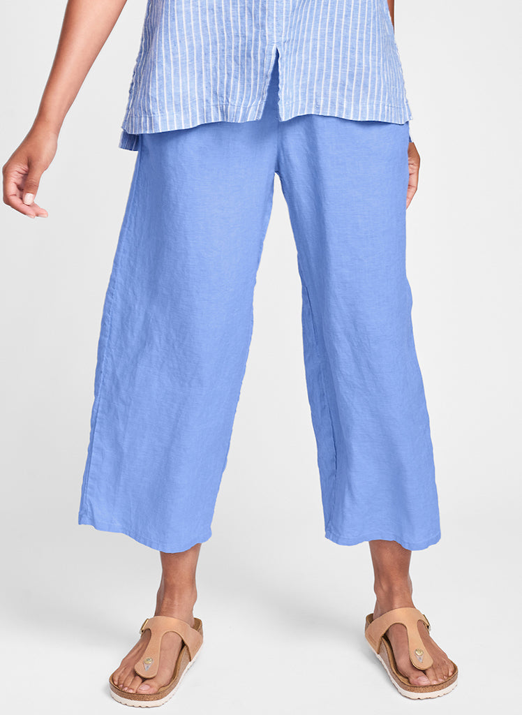 Floods, shown in Periwinkle, 100% Linen.  Model is 5'9" tall, wearing size Small.