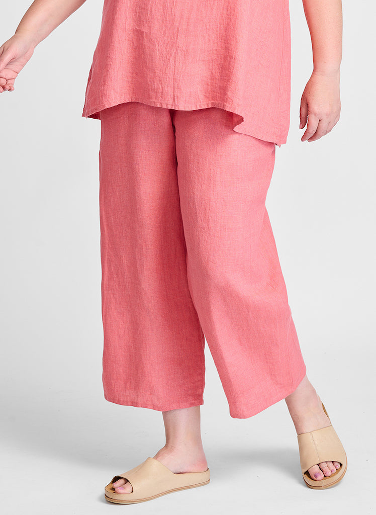 Floods, shown in Salmon Yarn Dye.  Model is 5'9" tall, wearing size Medium.