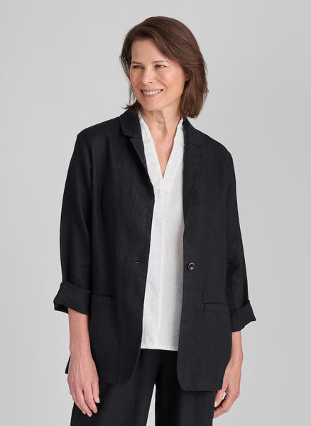 Kates Blazer, shown in Black, size Small.  Worn with the sleeves rolled up, layered over the RSVP Tank in White.  100% European Linen, with a natural corozo button.