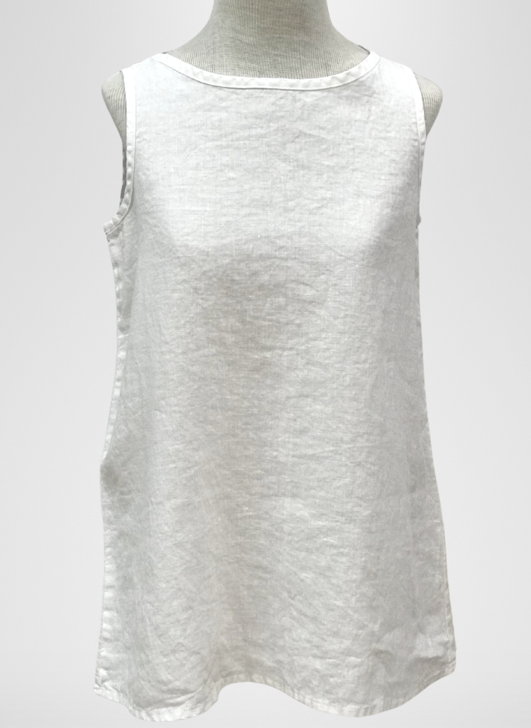 Layer Tank, shown in solid Lily/White.