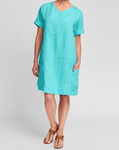 Beachcomber Dress, shown in Teal Yarn Dye.