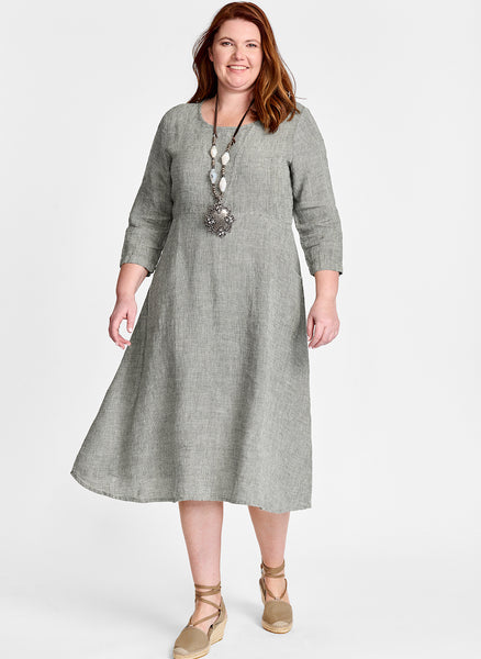 Dashing Dress, shown in Smokey Grid.  Model is 5'9" tall, wearing size Medium.