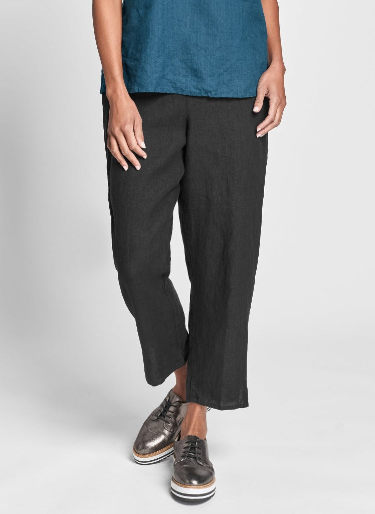 Pocketed Ankle Pants – Linen Woman